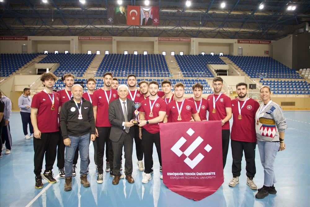 ESTU Handball and Volleyball Teams Advance Towards the Super League